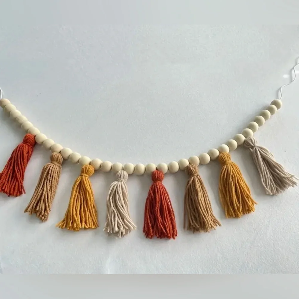1pc Autumn-Themed Fireplace Garland Wall Hanging -Wooden Beads Tassel Decoration